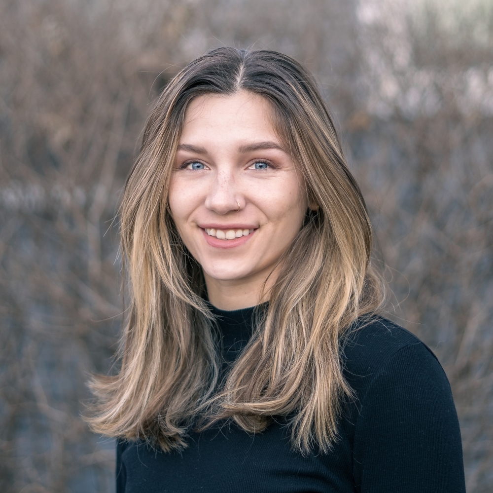 Meet your Posher, Emily